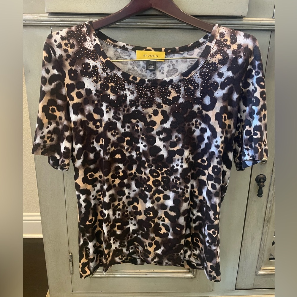 St. John Leopard-Print Short Sleeve Top in Brown and Cream